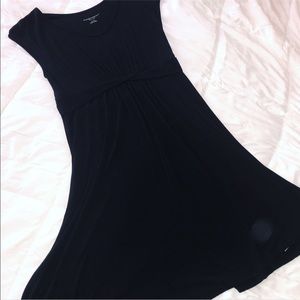 Liz Lange Black Maternity Dress!